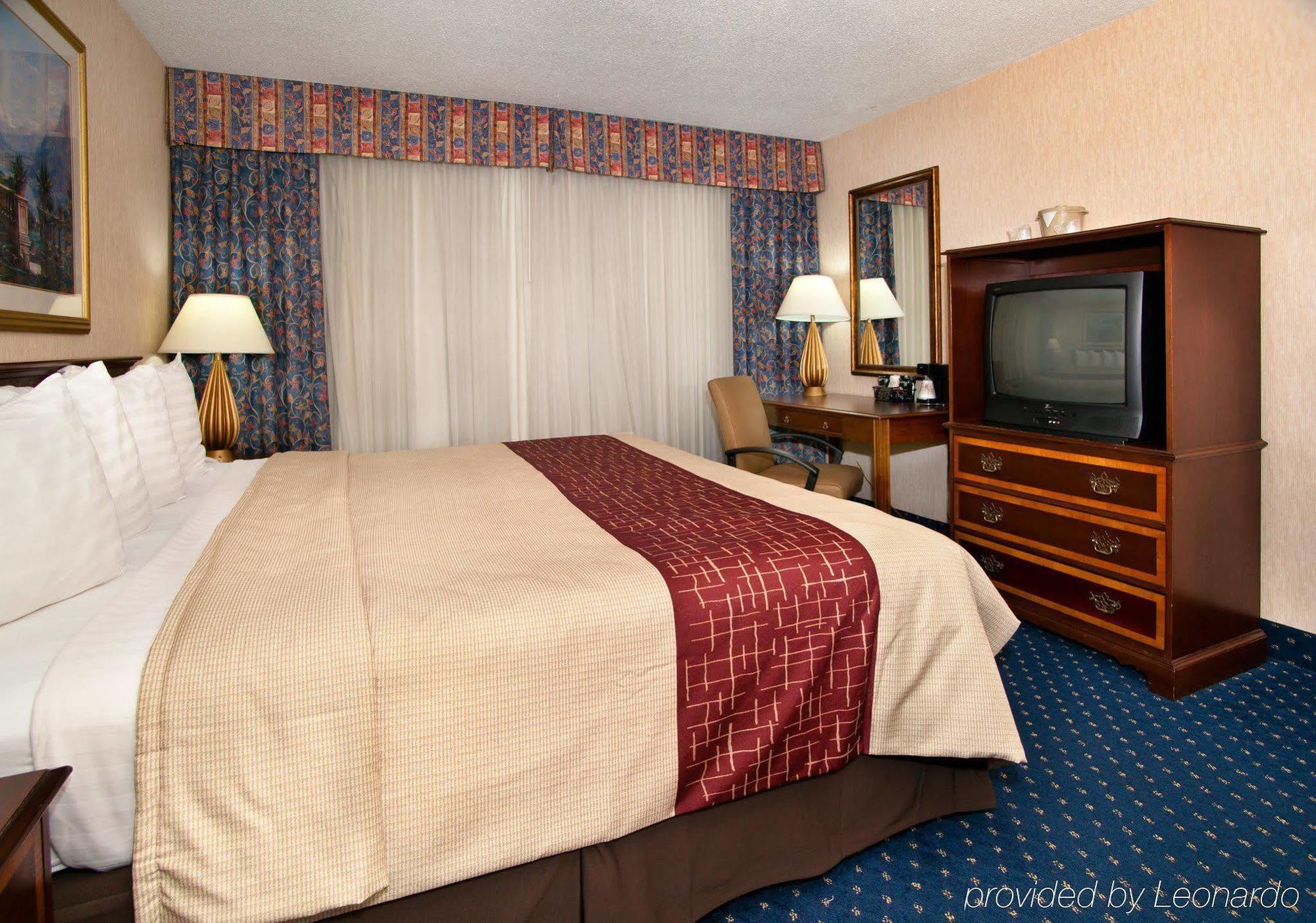 Red Roof Inn Knoxville Central - Papermill Road Exterior foto